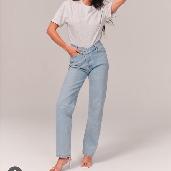 Abercrombie & Fitch The Dad High Rise Jeans - Picture 2 of 5